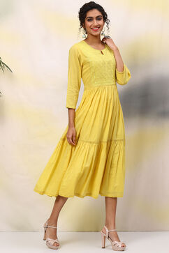 Yellow Cotton Flared Solid Dress image number 3