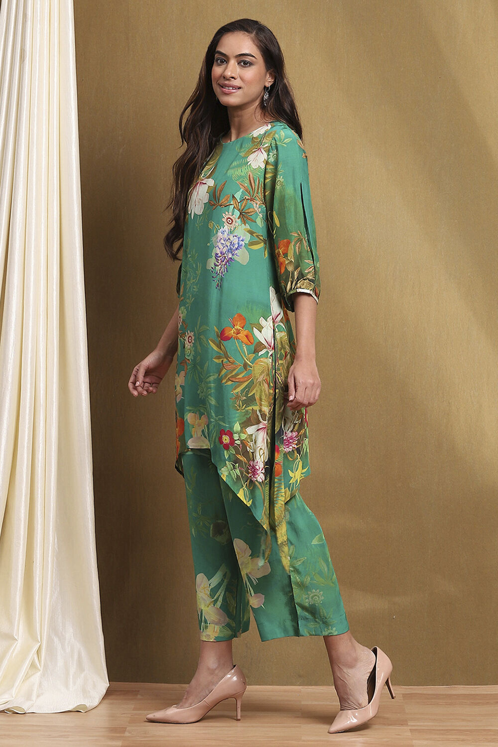 Green Modal Floral Printed Asymmetric Kurta Set image number 3