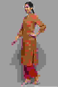 Red Rayon Straight Kurti image number 2