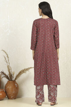 Maroon Cotton Floral Printed Unstitched Suit Set image number 5