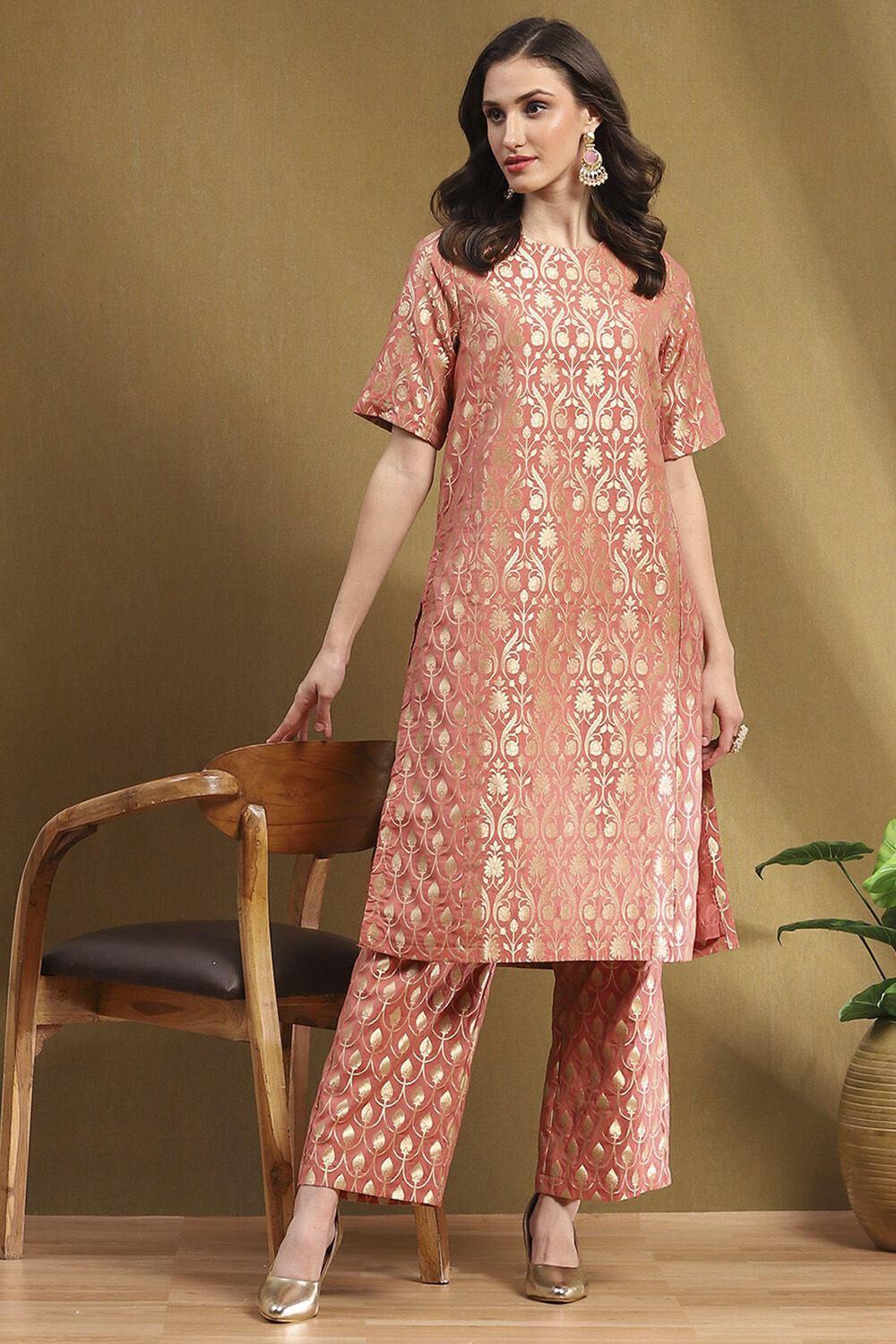 Peach-Toned Jacquard Floral Yarn-Dyed Straight Kurta Set image number 0