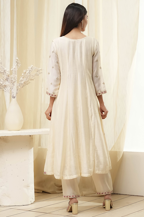Off White Art Silk Straight Suit Set image number 4