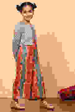 Green Viscose Blend Straight Dress image number 2