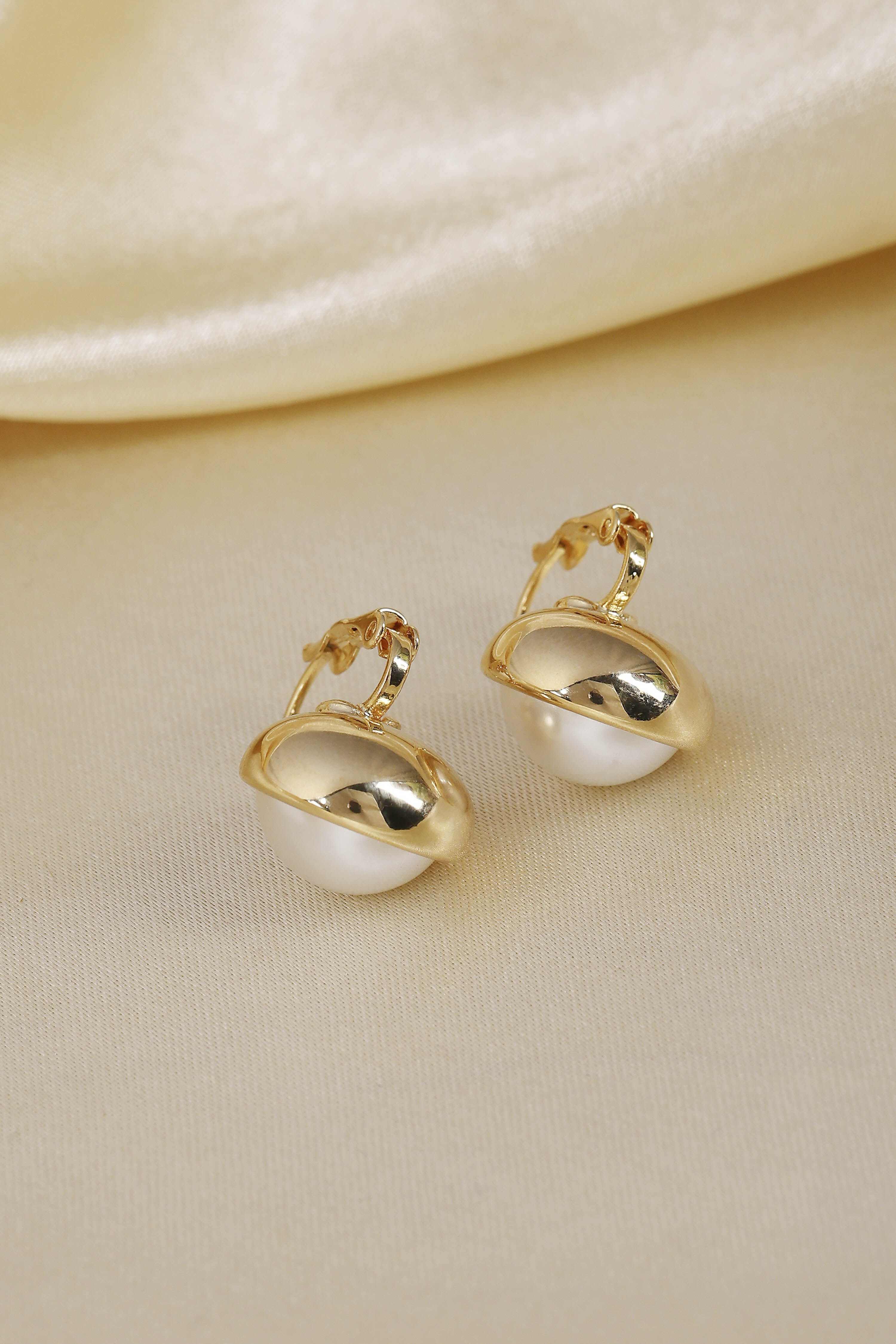 Pearl Embellished Earrings image number 2