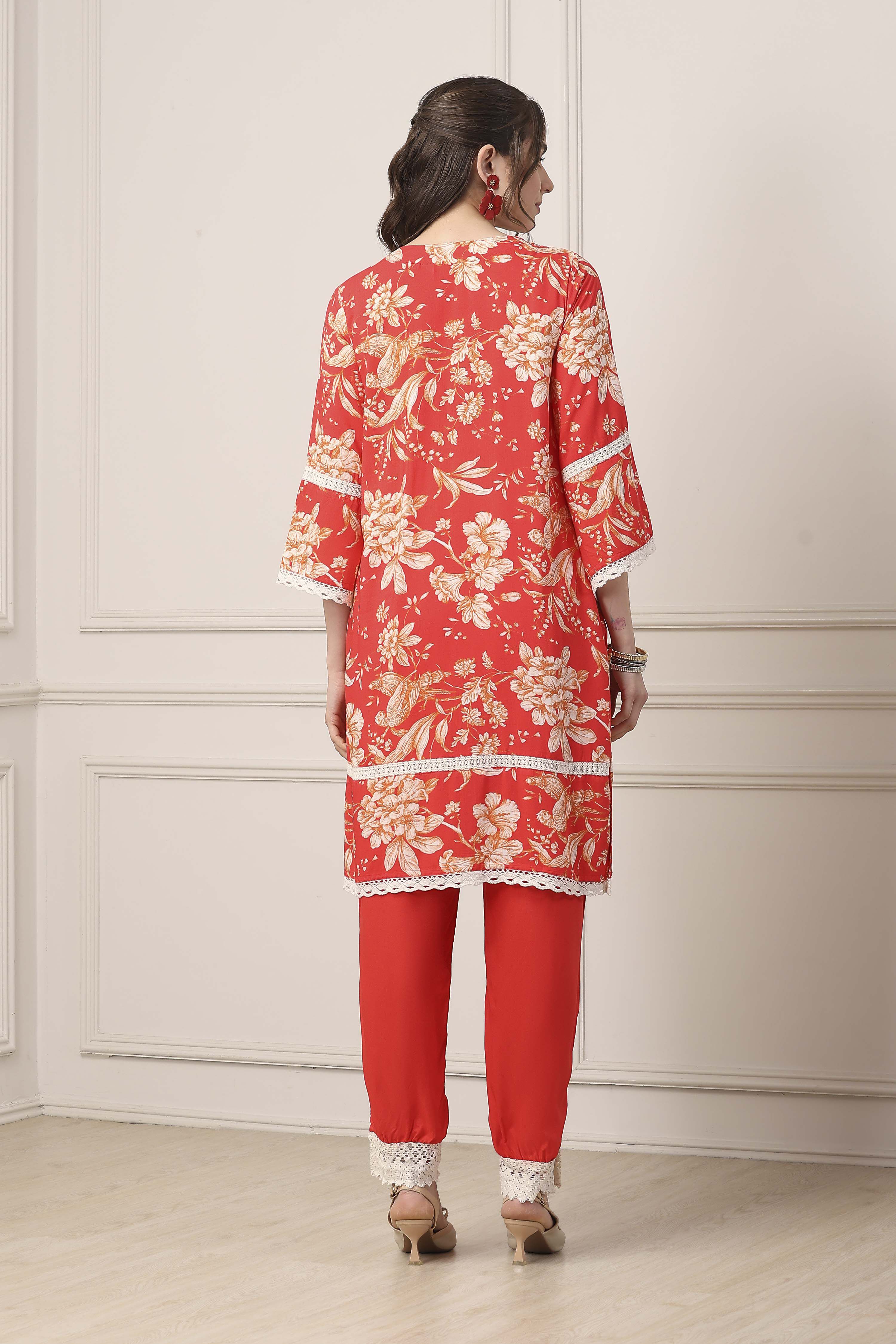 Red Floral Lace Work Straight Suit Set image number 4