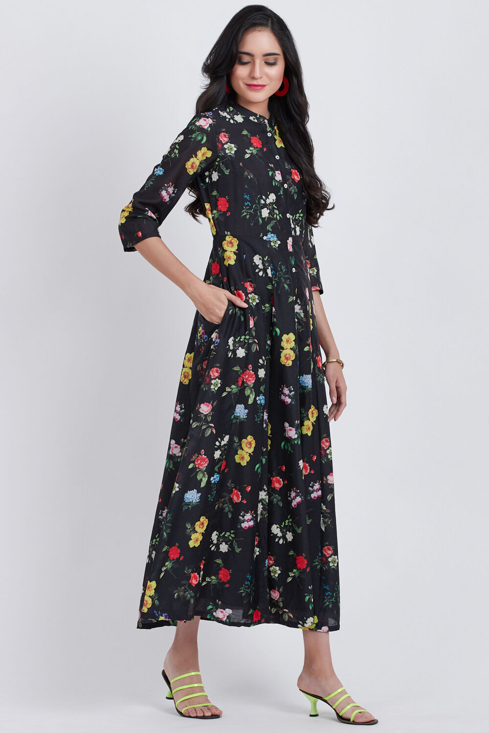 Black Art Silk Flared Printed Dress image number 3