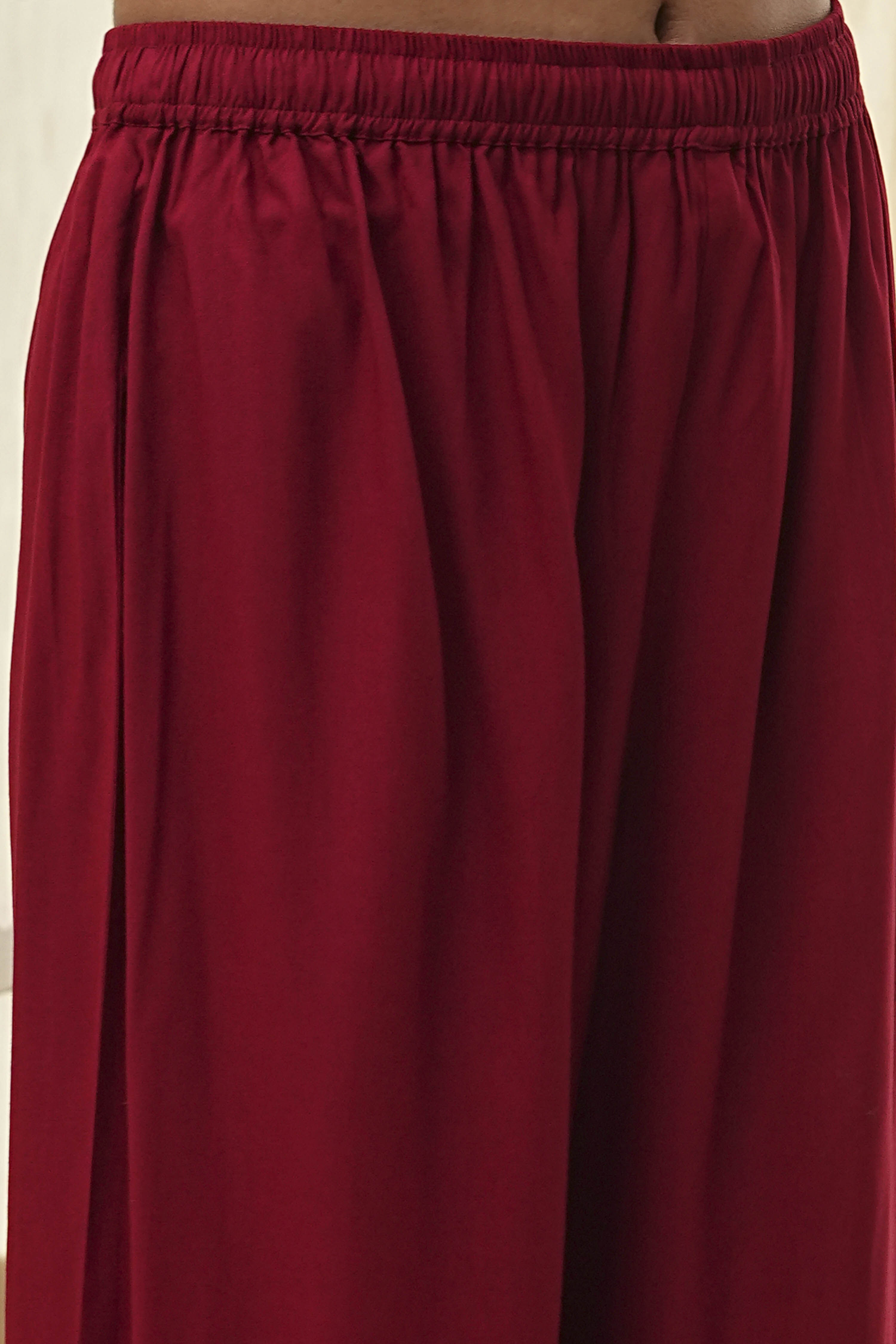 Red Solid Straight Palazzos image number 1