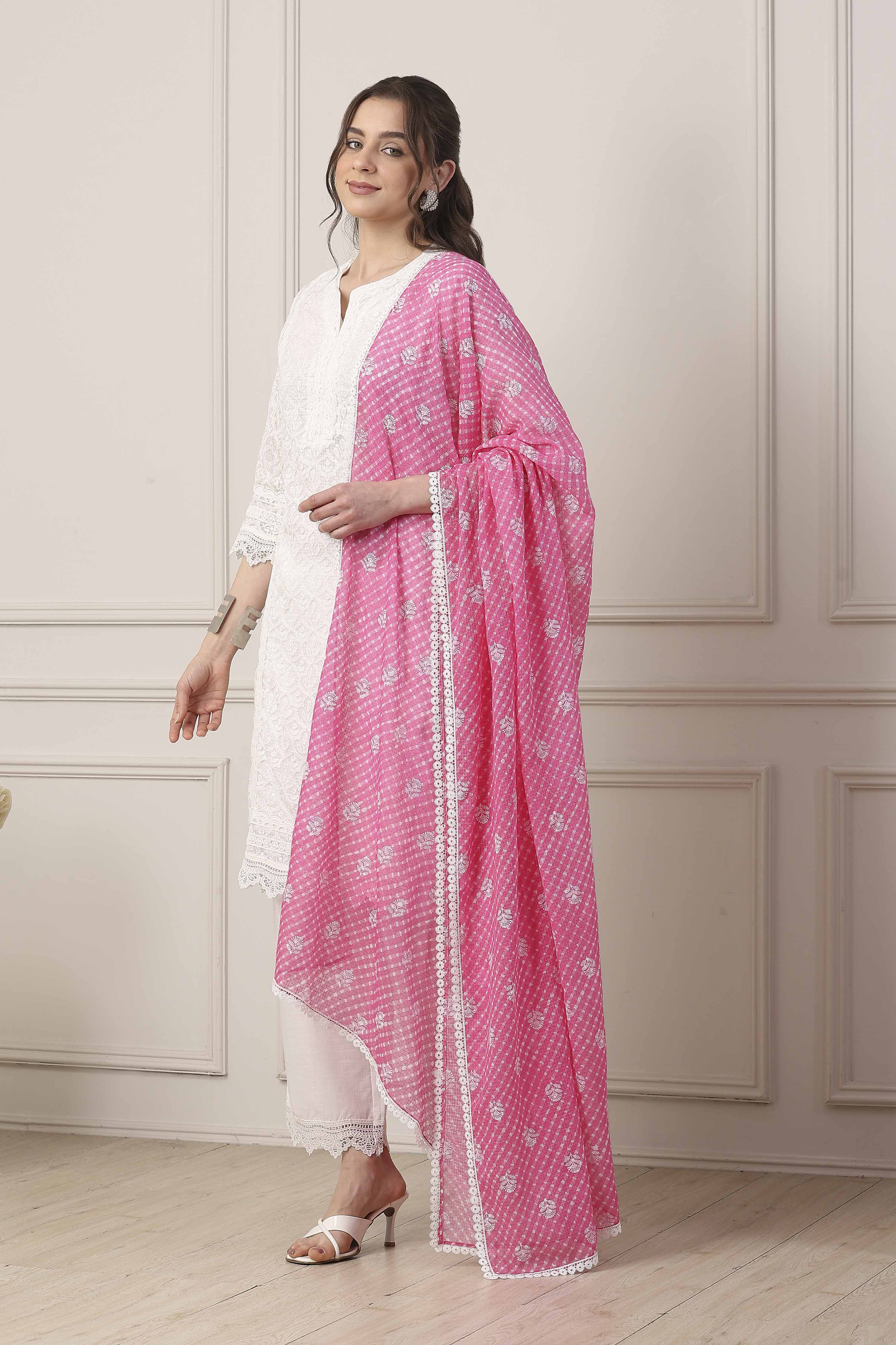 White Cotton Lace Embroidered Straight Suit Set image number 3
