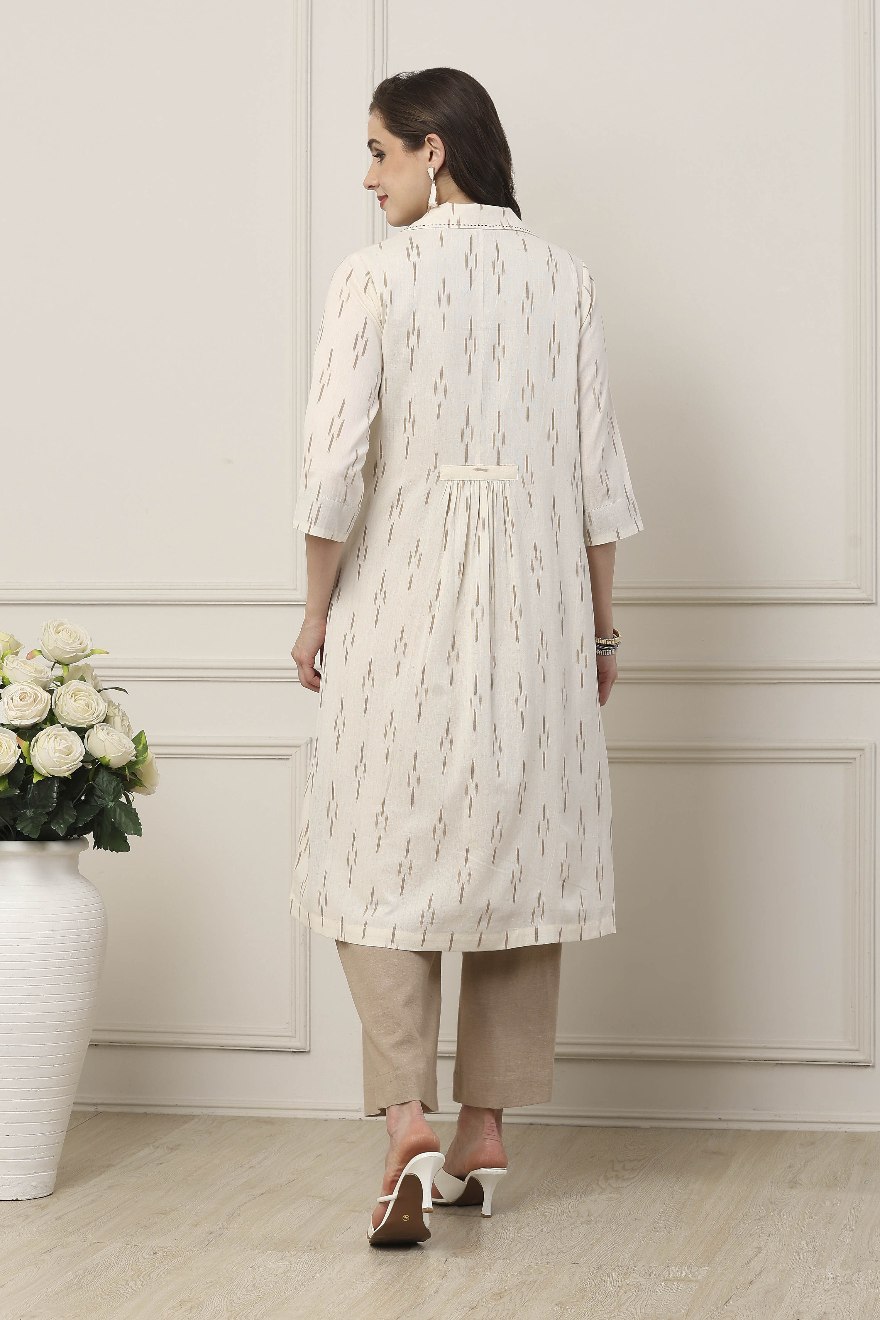 Off White Cotton Regular Fusion Set image number 4