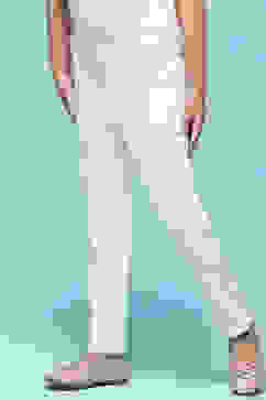 Off-White Cotton Lycra Regular Fit Capri image number 2