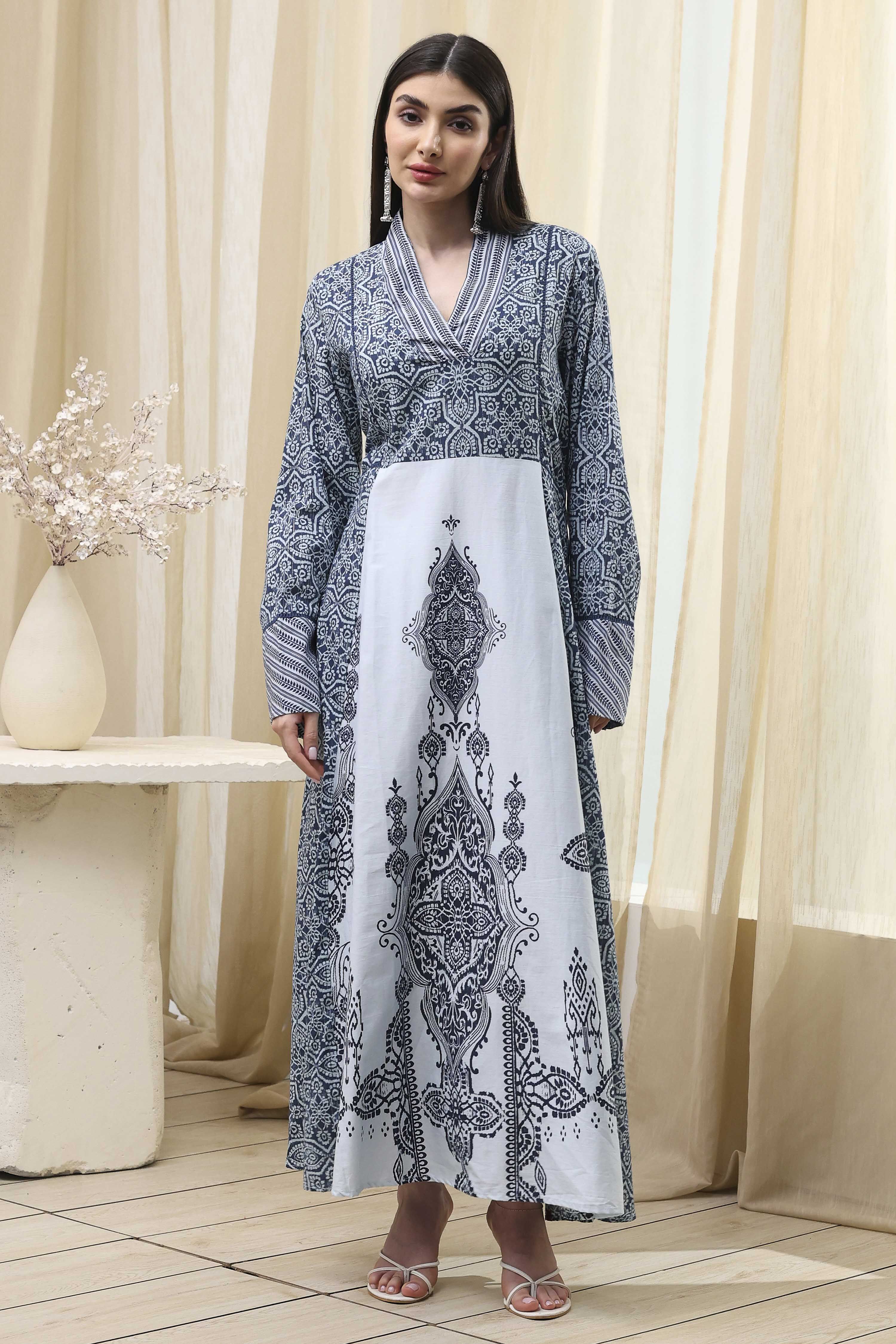 Blue & White Jalabiya Kaftan image number 5