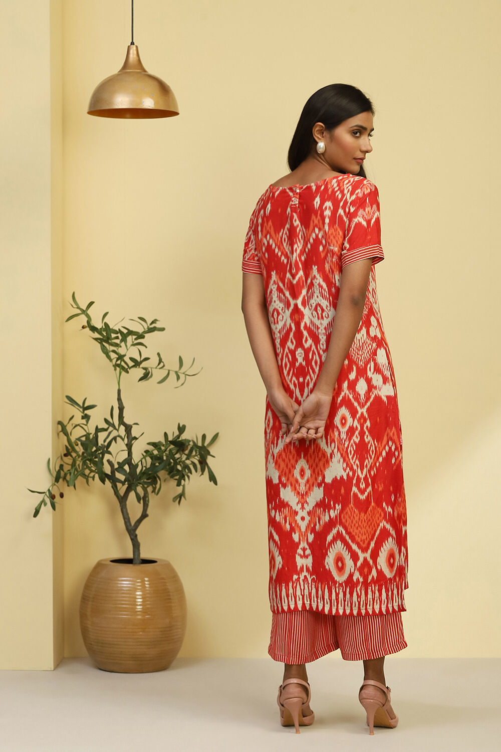 Blue Printed Straight Kurta Set image number 4