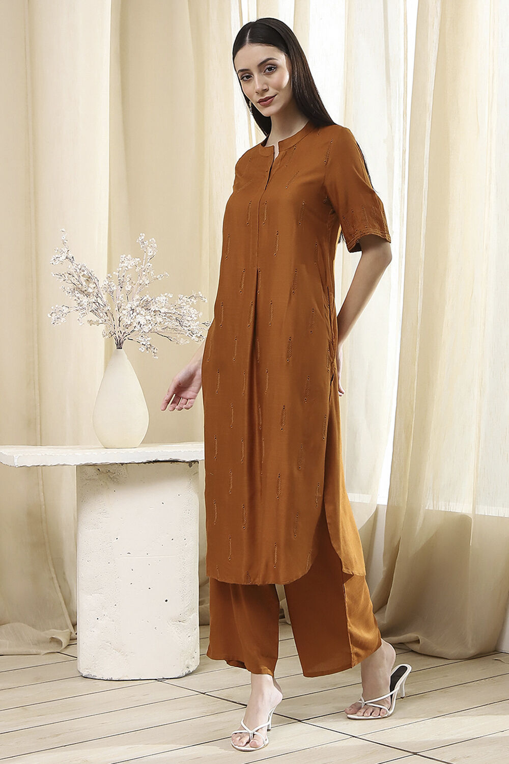 Blush Pink Straight Kurta Set image number 3