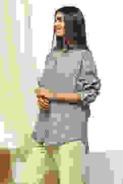 Green Cotton Printed Straight Shirt image number 2