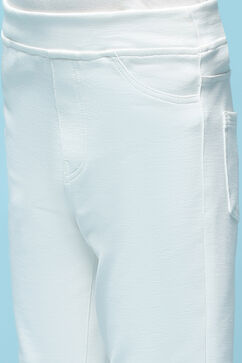 Off-White Cotton Lycra Regular Fit Capri image number 1