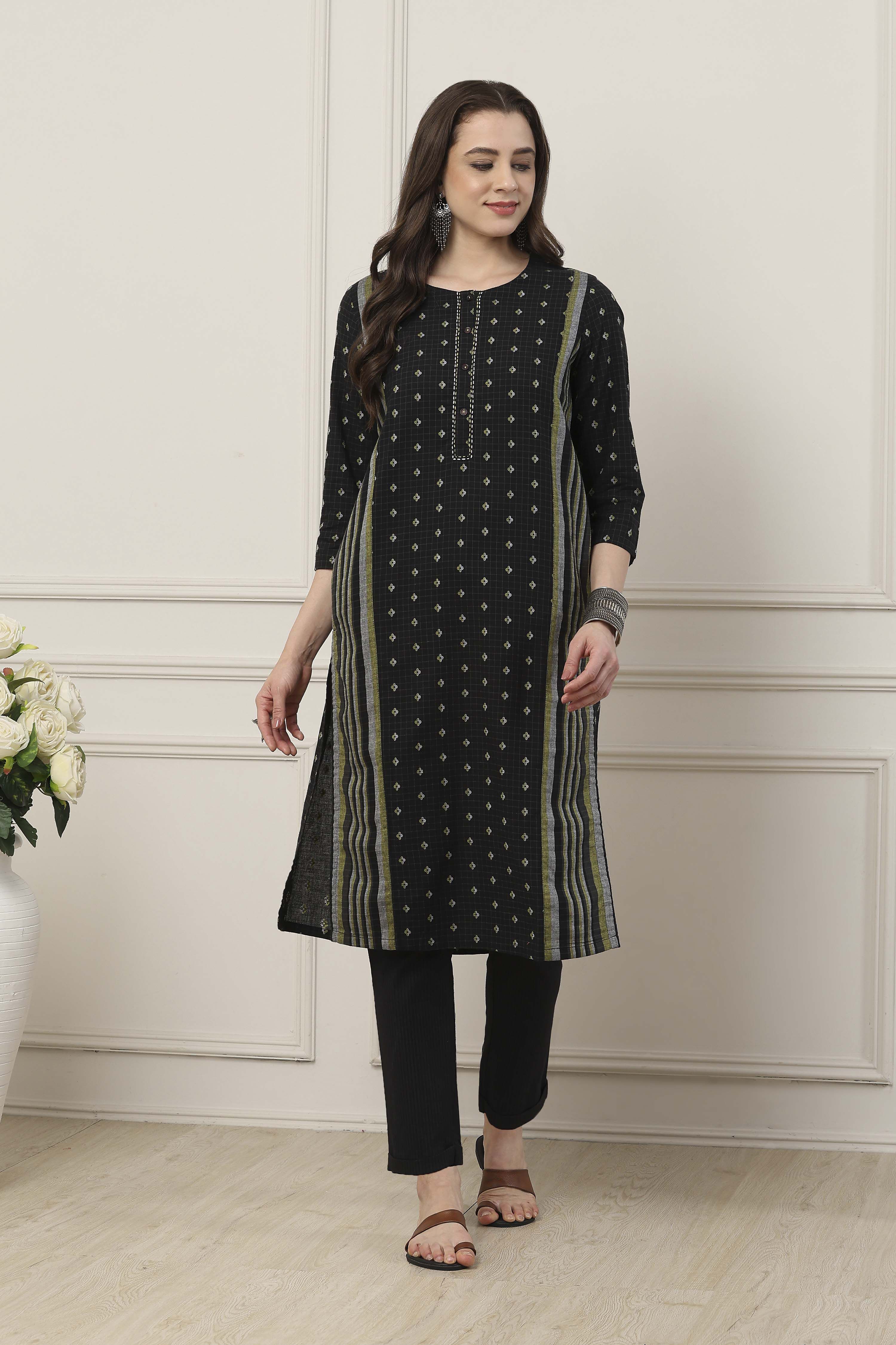 Black Cotton Floral Striped Straight Kurta image number 5