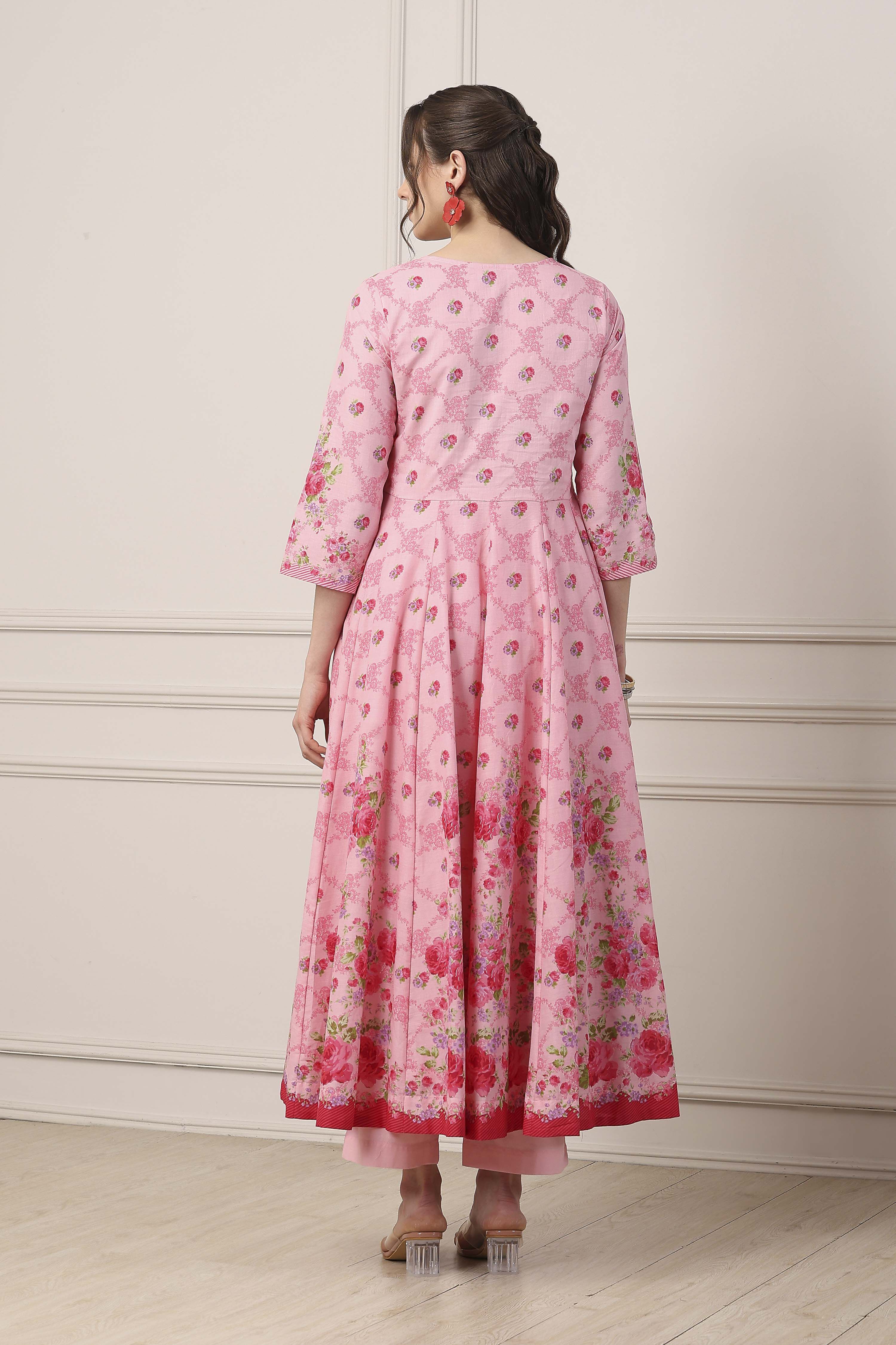 Pink Cotton All-Over Floral Kalidar Suit Set image number 4