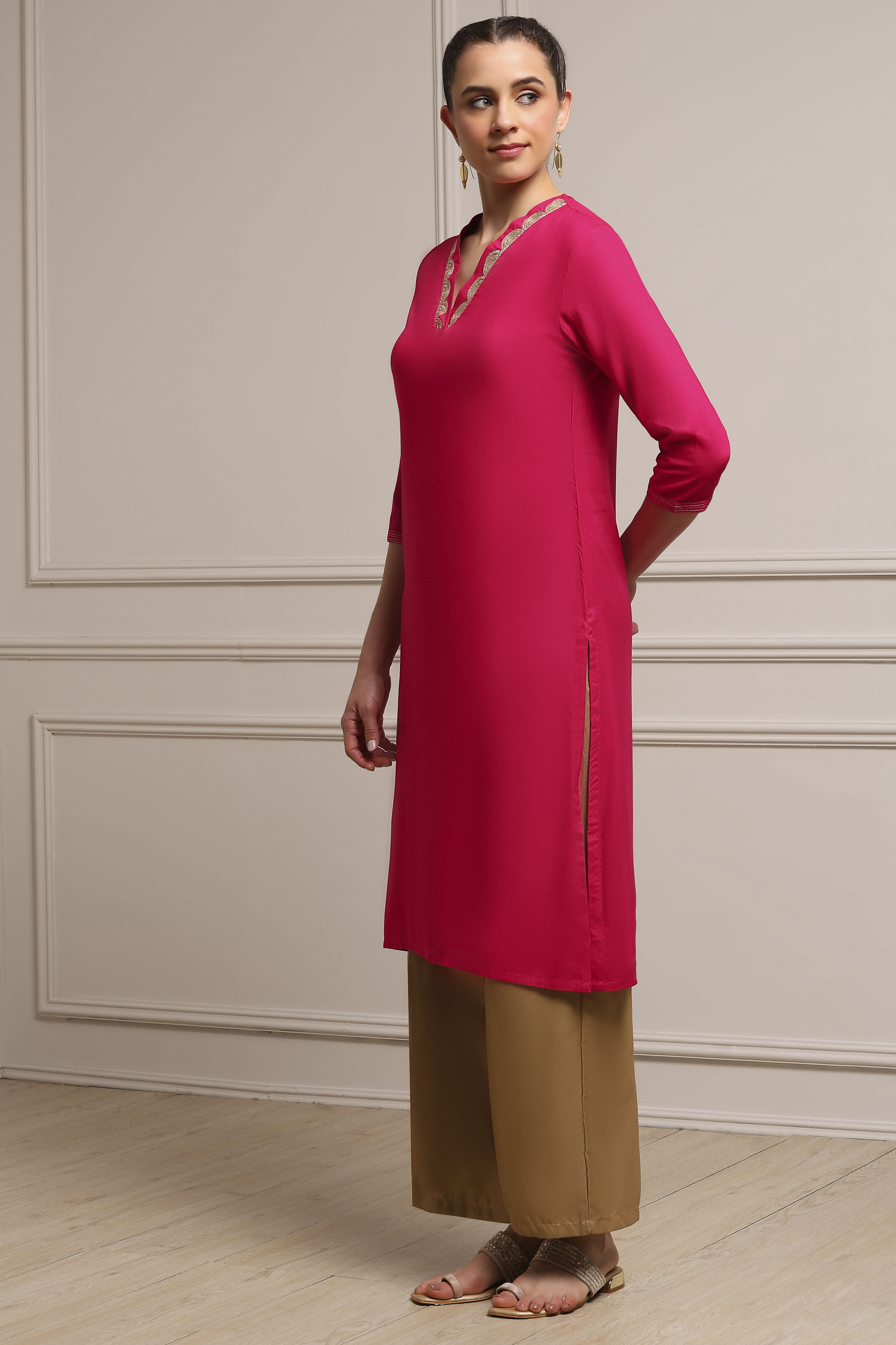 Mustard Yellow Solid Straight Kurta image number 2