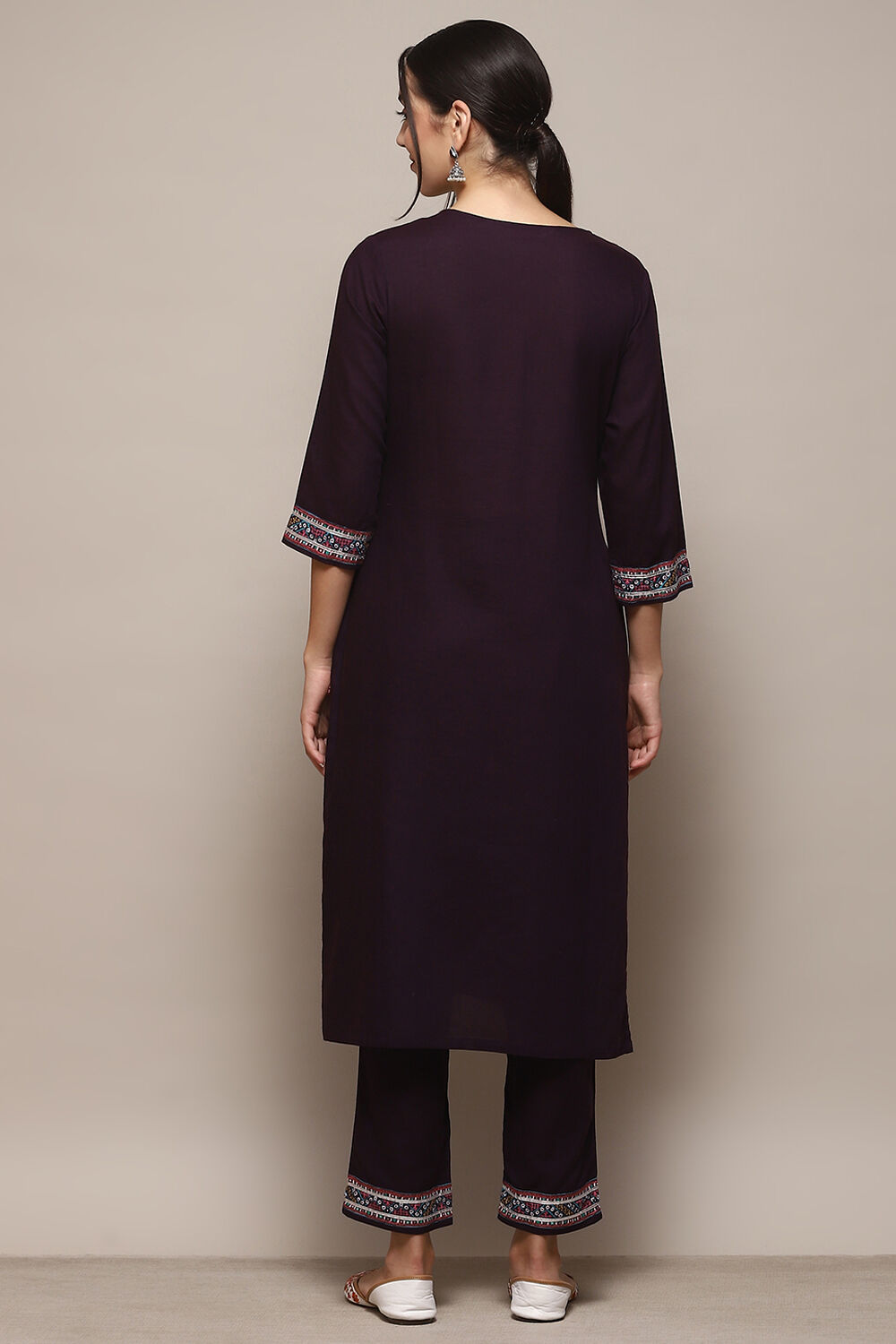 Beige Rayon flax Narrow Kurta Pant Suit Set image number 5