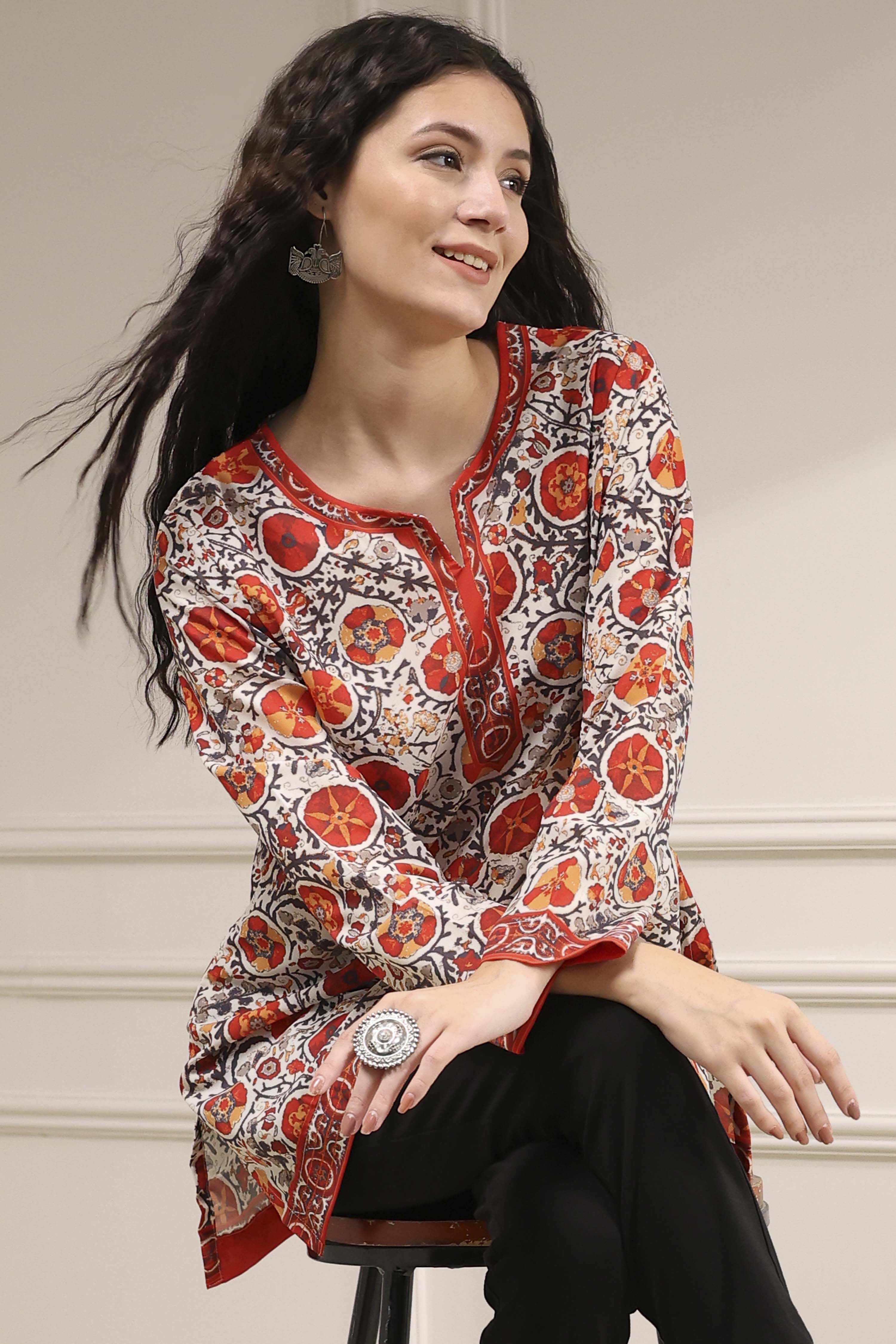 Off White-Red Polyester Straight Printed Short Kurta image number 0