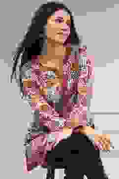 Off White-Red Polyester Straight Printed Short Kurta image number 0