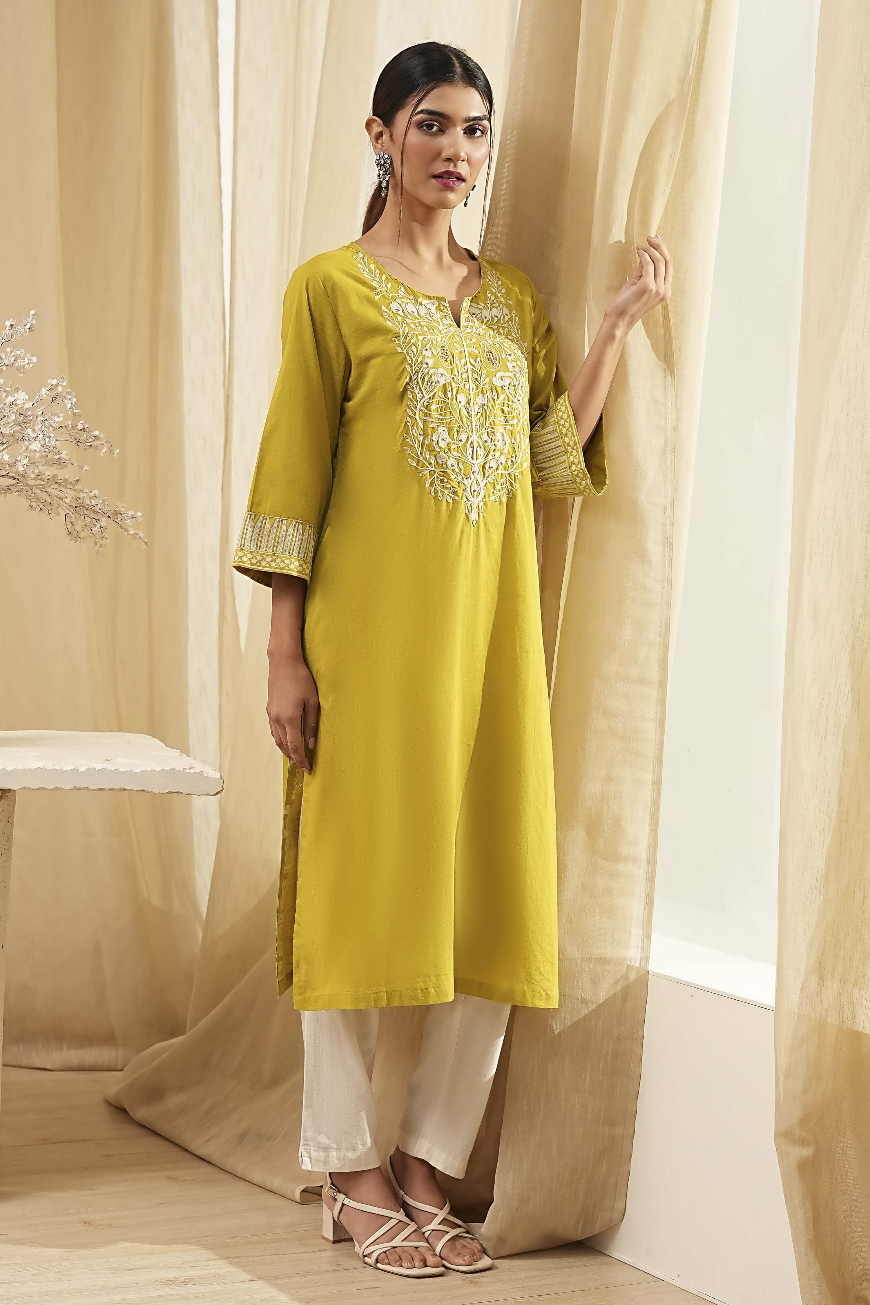 Green Pure Cotton Embroidered Straight Kurta image number 0