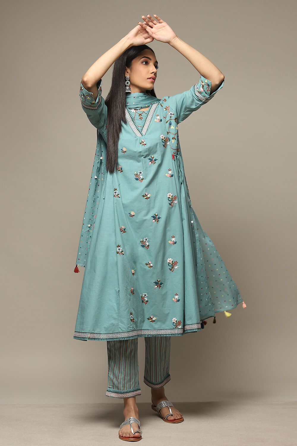 Sap Green Cotton Gathered Kurta Pants Suit Set image number 0