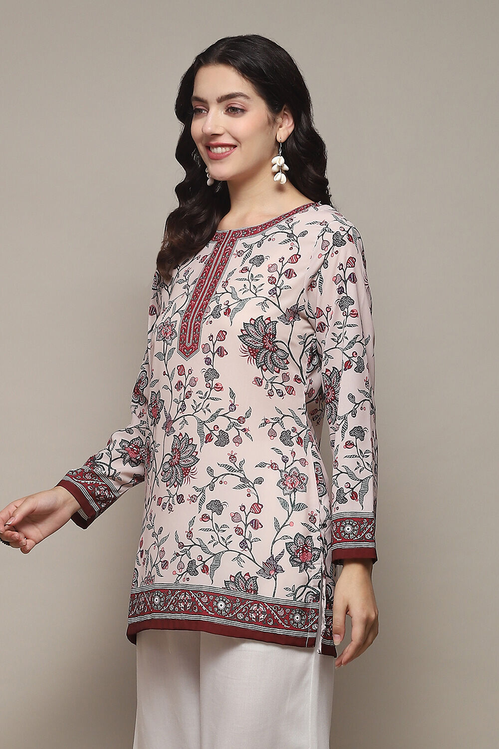 Off-White Floral Printed Straight Kurti image number 1