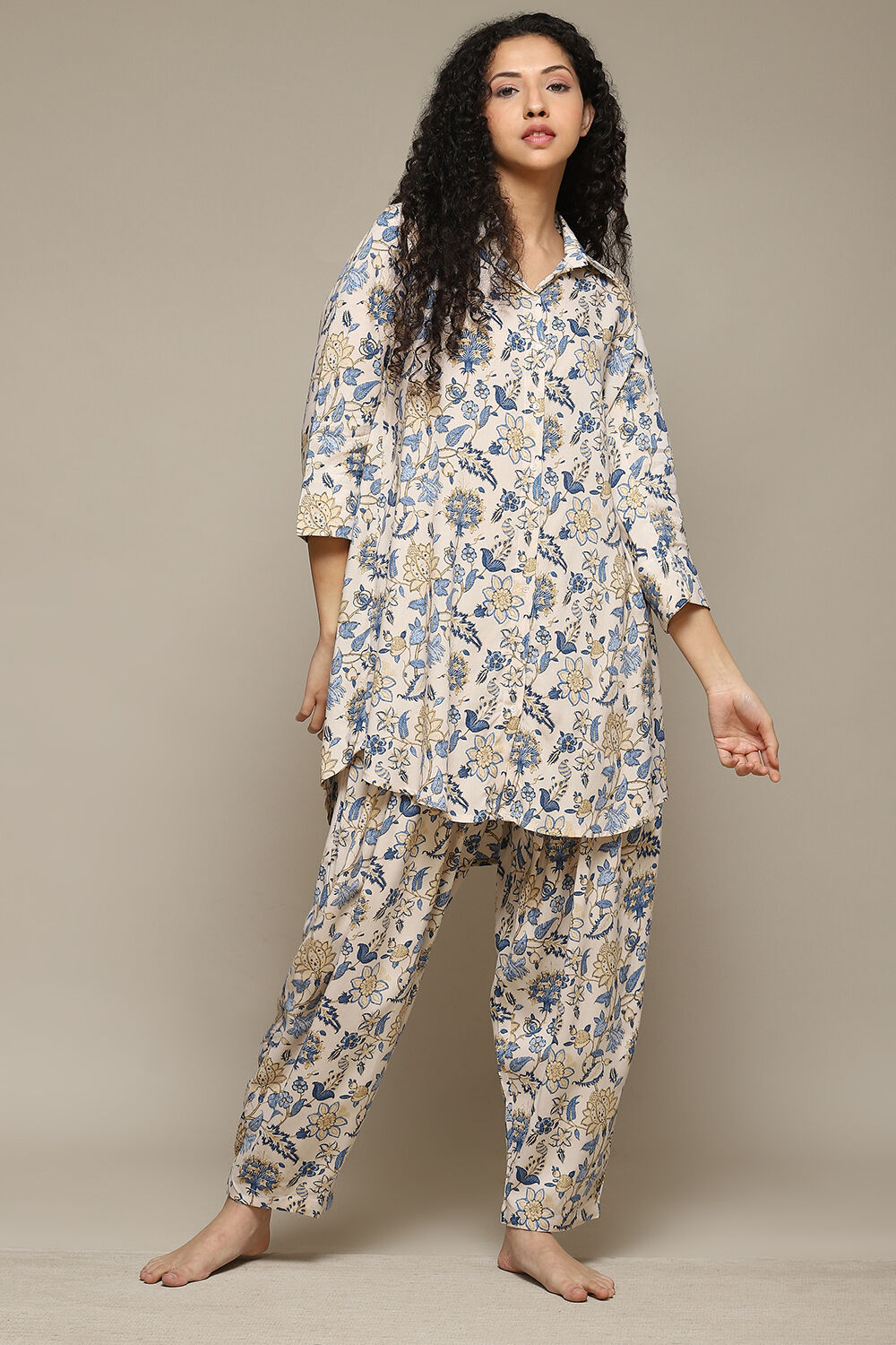 Off White & Red Rayon Printed 2 Piece Sleepwear Set image number 0