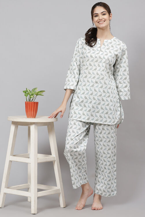 Mint Straight Cotton Three Piece Printed Sleepwear Set image number 5