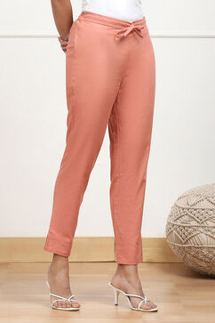 Peach-Toned Cotton Solid Regular Pants image number 3