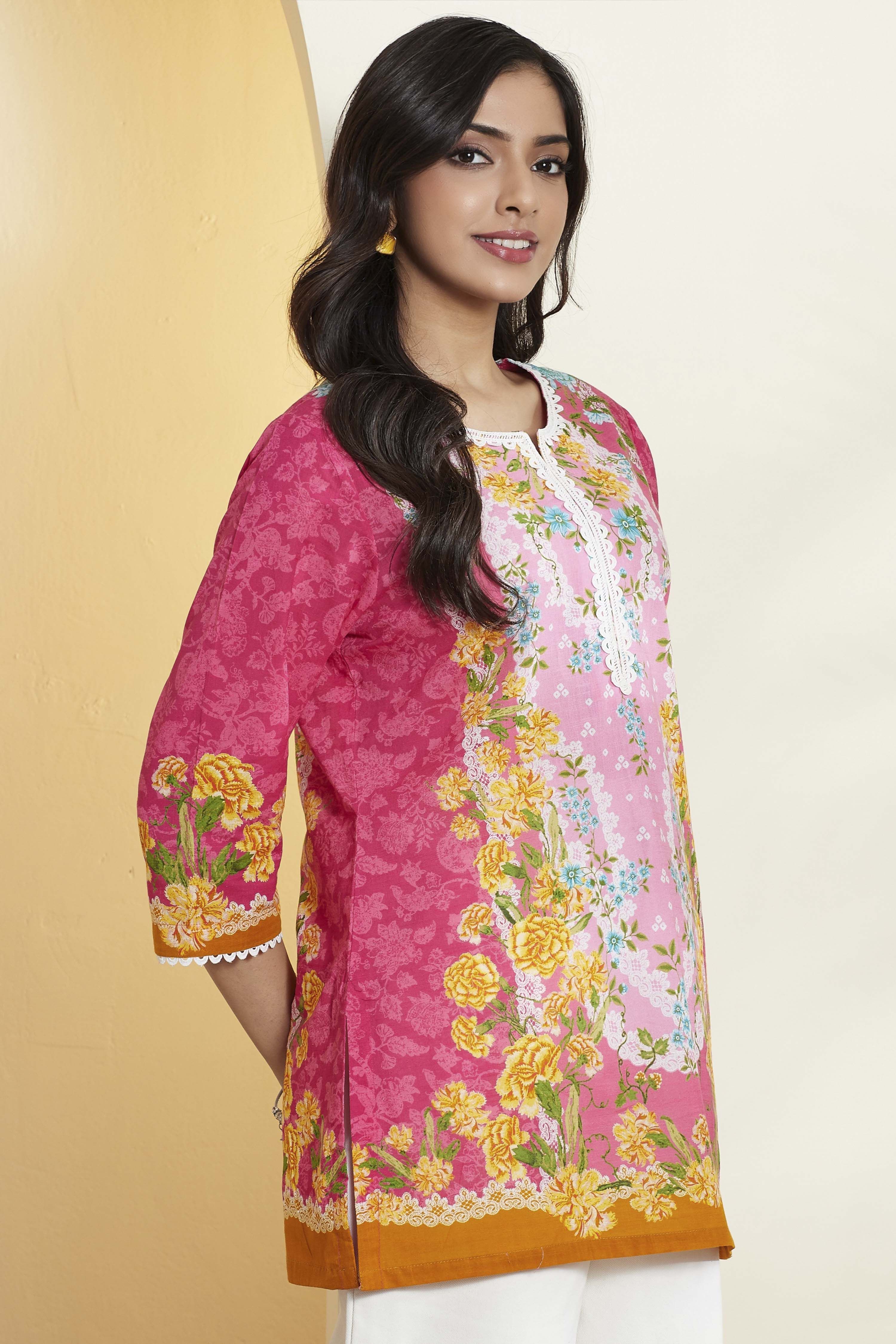 Sage Green Cotton Floral Printed Straight Kurti image number 4