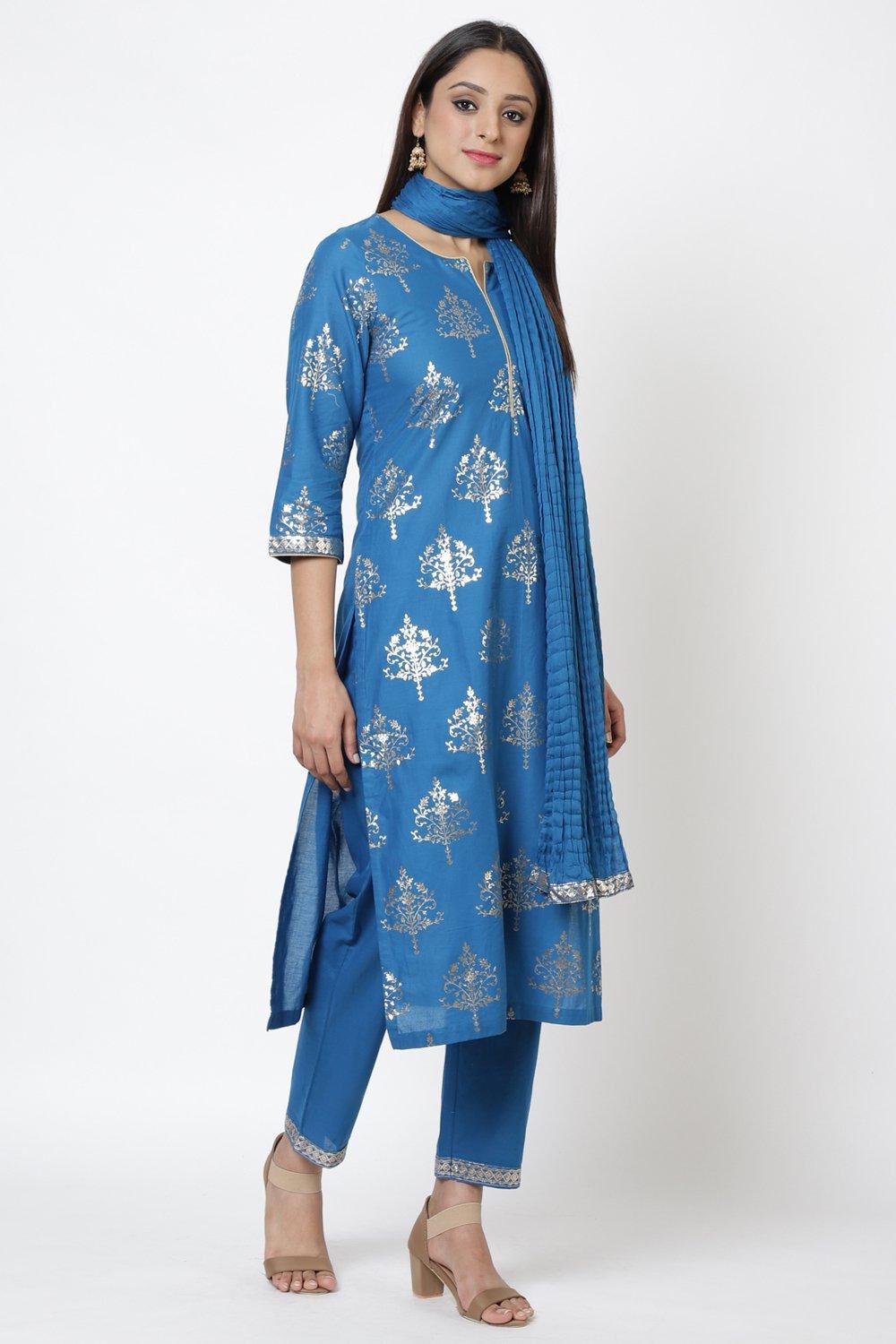 Royal Blue Straight Kurta Regular Pants Suit Set image number 3