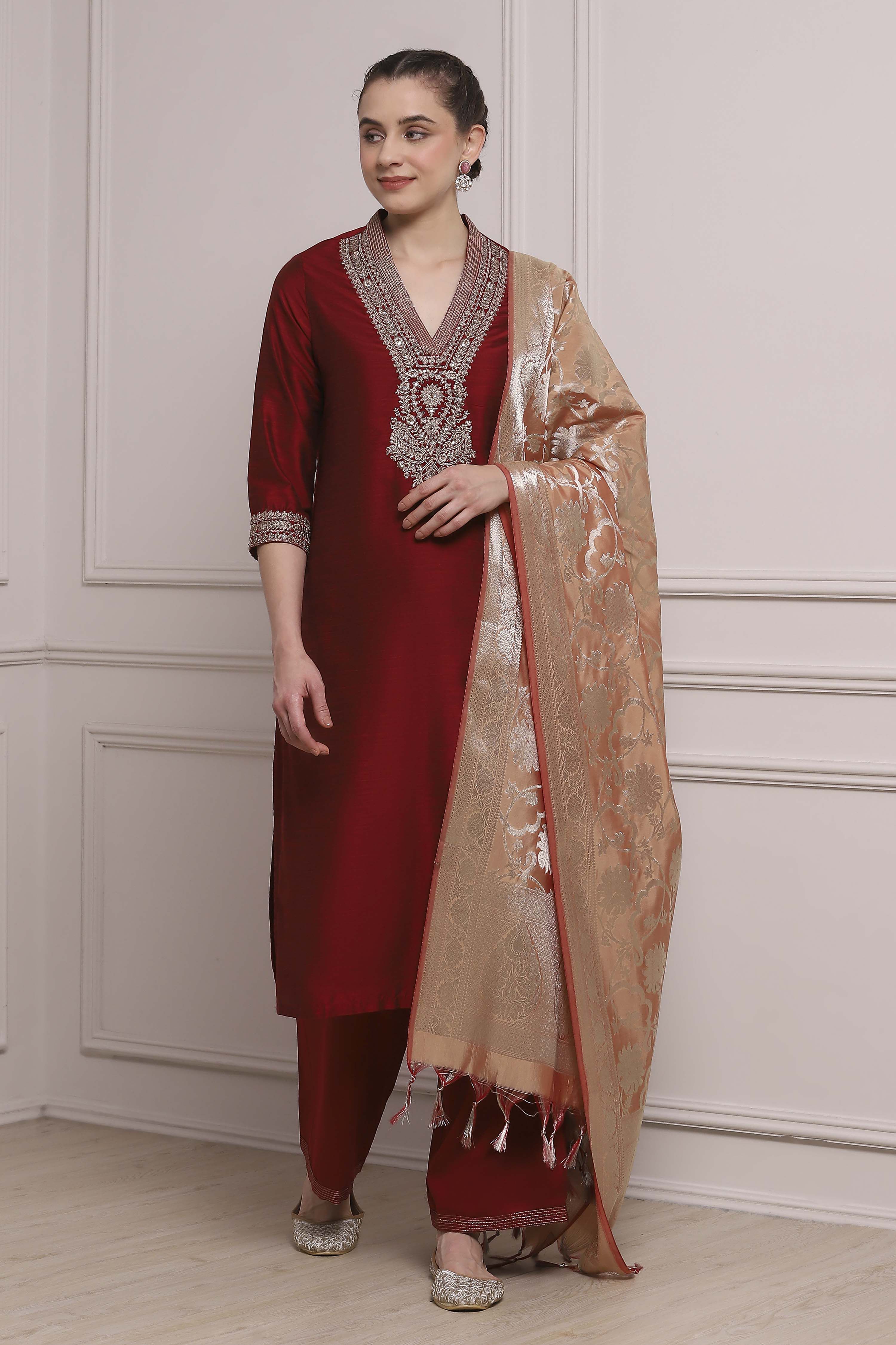 Blue and Pink Solid Straight Suit Set image number 6