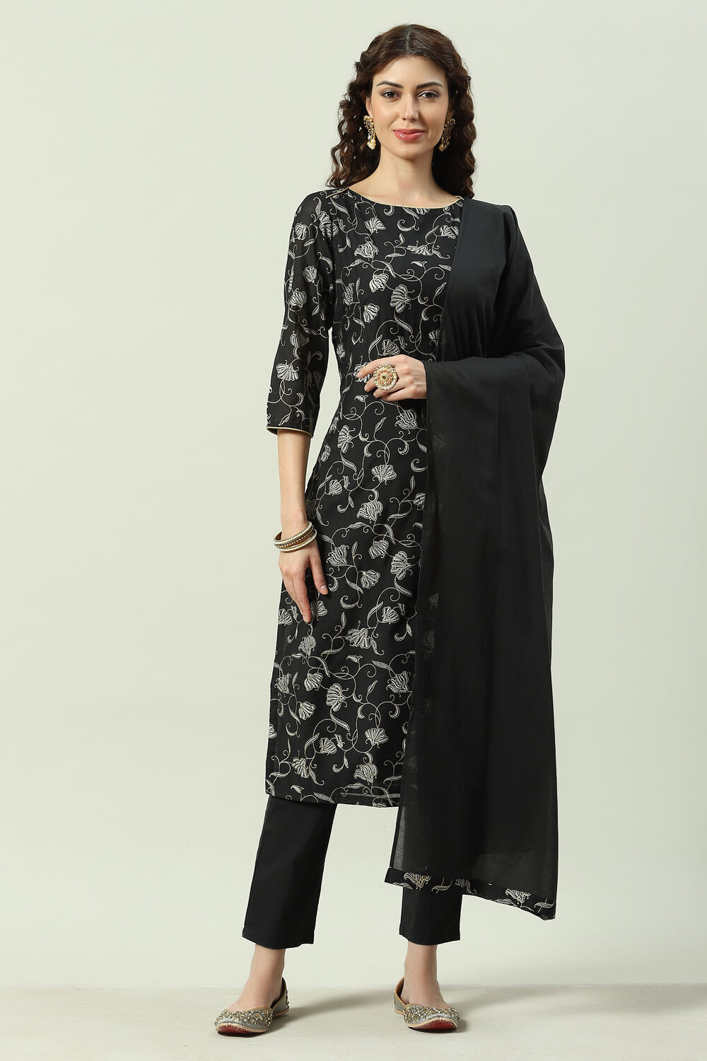 Black Printed Straight Kurta Regular Pants Suit Set image number 0