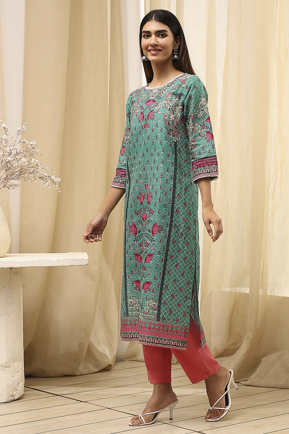 Green Cotton Printed Straight Kurta image number 2