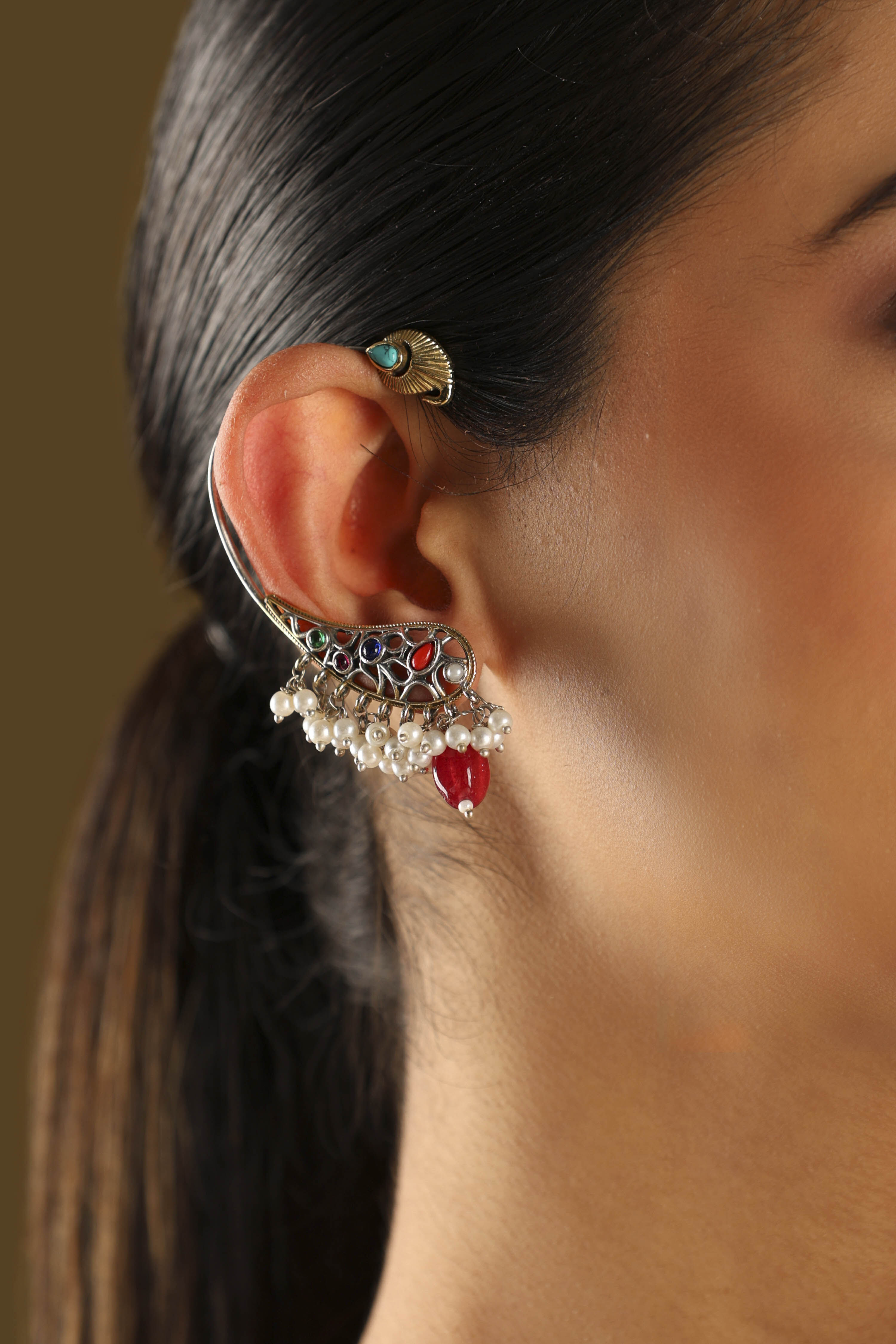 Oxidised Brass Earcuff image number 1