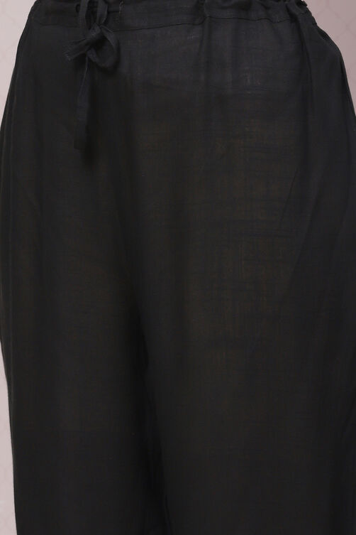 Off White Cotton Viscose Straight Kurta Narrow Palazzo Suit Set image number 3