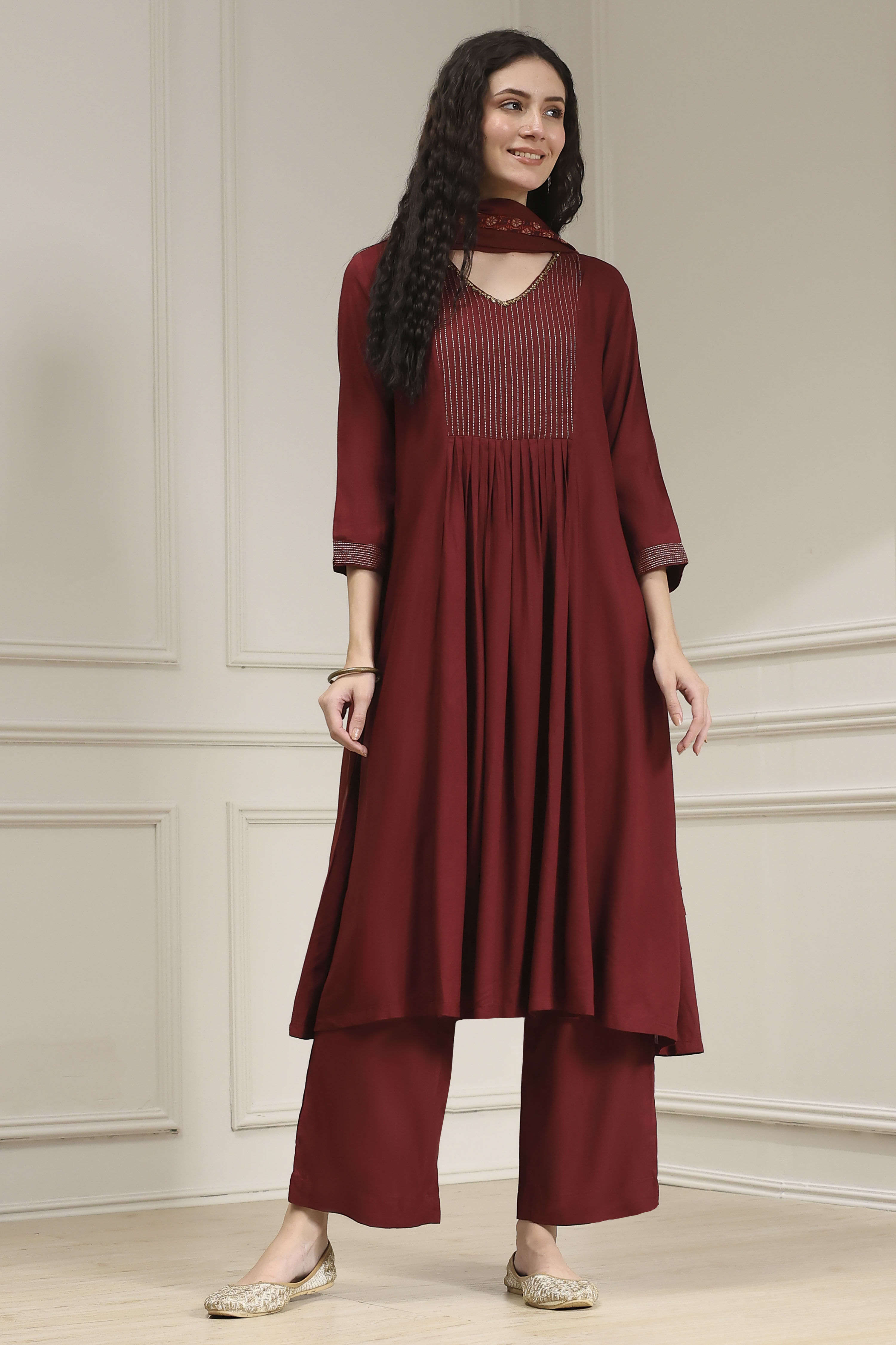 Rust Solid Gathered Suit Set image number 6