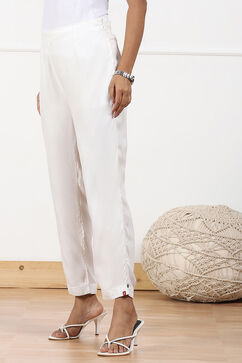 Off White Viscose Slim Solid Pants image number 2