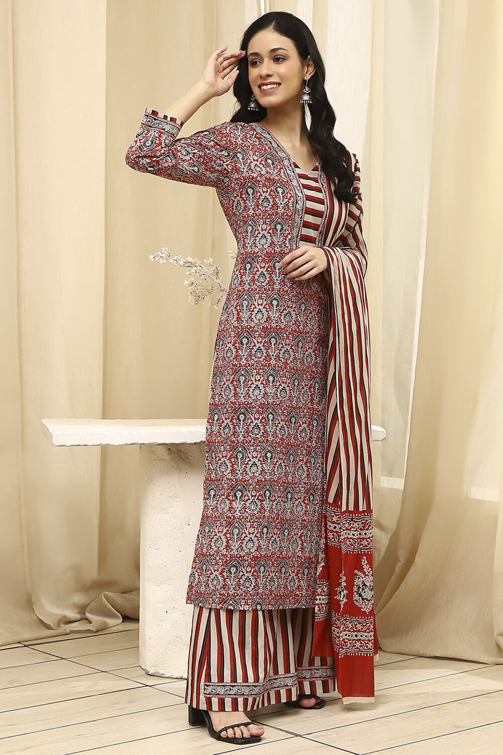 Red Cotton Floral Printed Unstitched Suit Set image number 5
