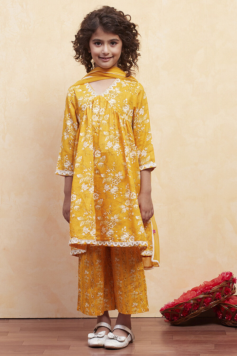 Yellow Cotton Floral Gathered Suit Set image number 6