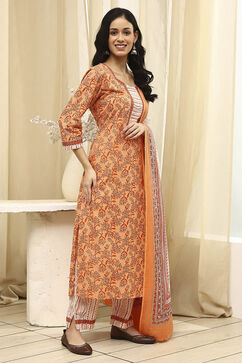 Peach-Colored Cotton Screen Print Unstitched Suit Set image number 5
