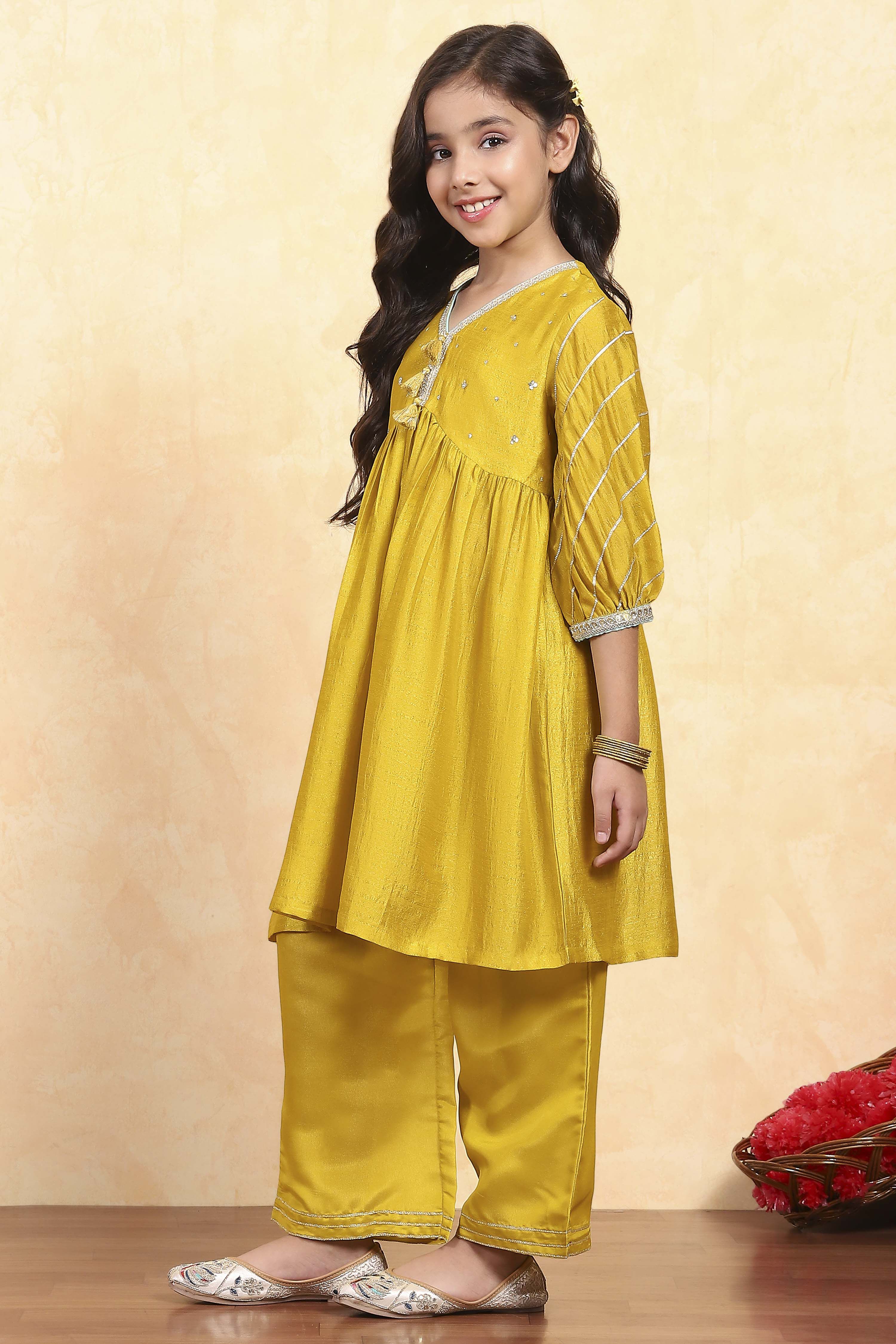 Yellow Polyester Dyed Gathered Kurta Pants Set image number 3