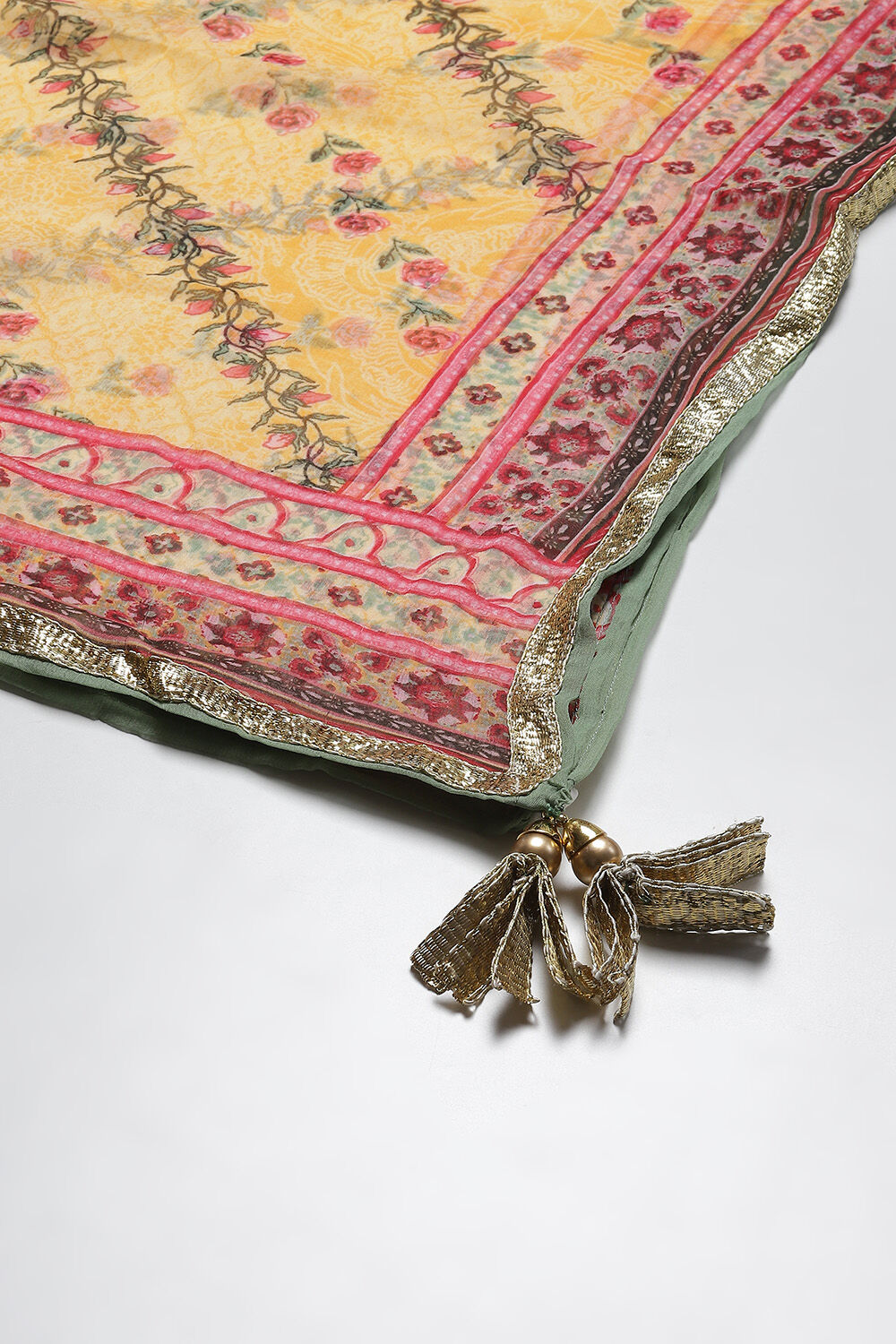 Yellow Straight Kurta Churidar Suit Set image number 3