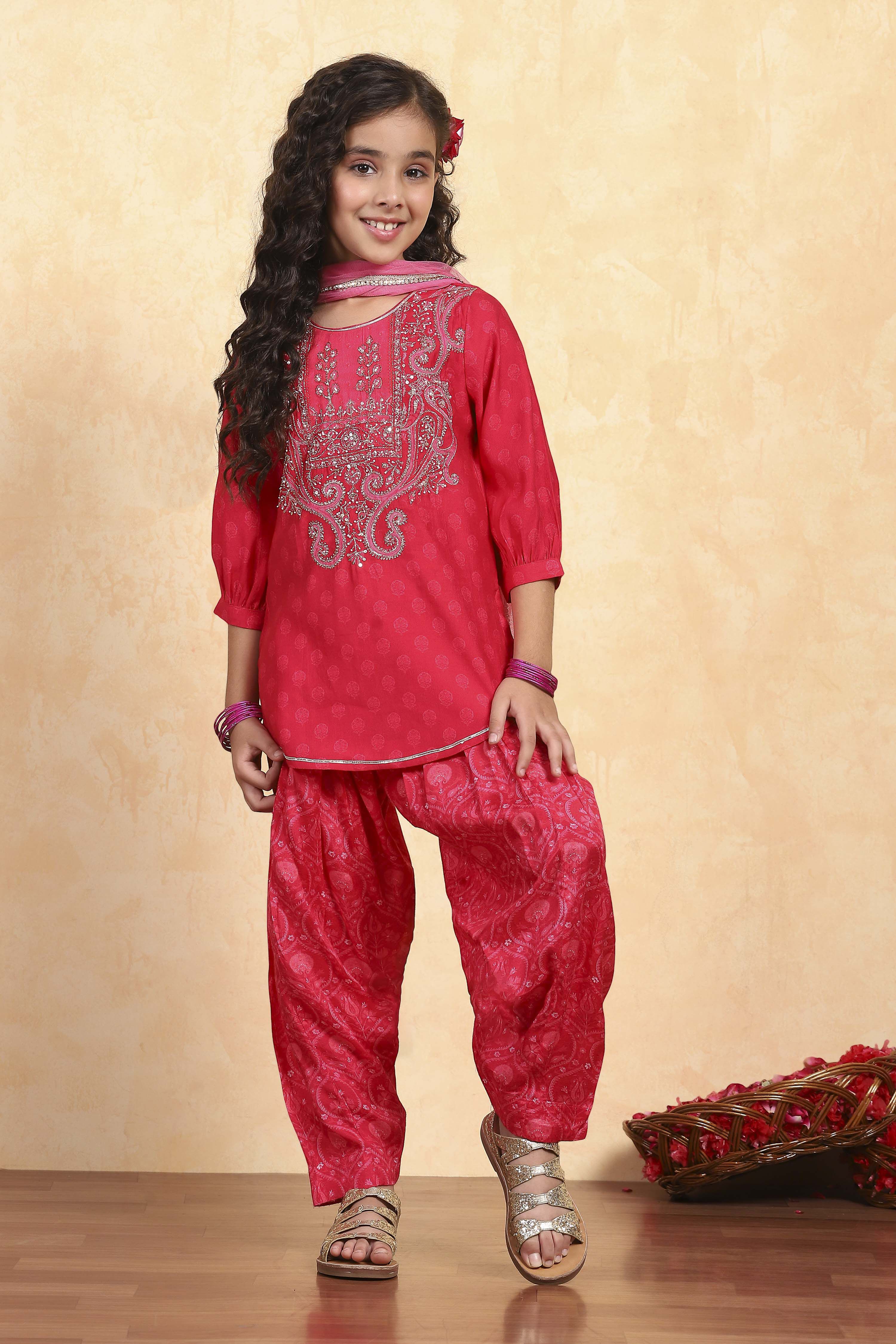 Pink Cotton Blend Printed Straight Suit Set image number 6