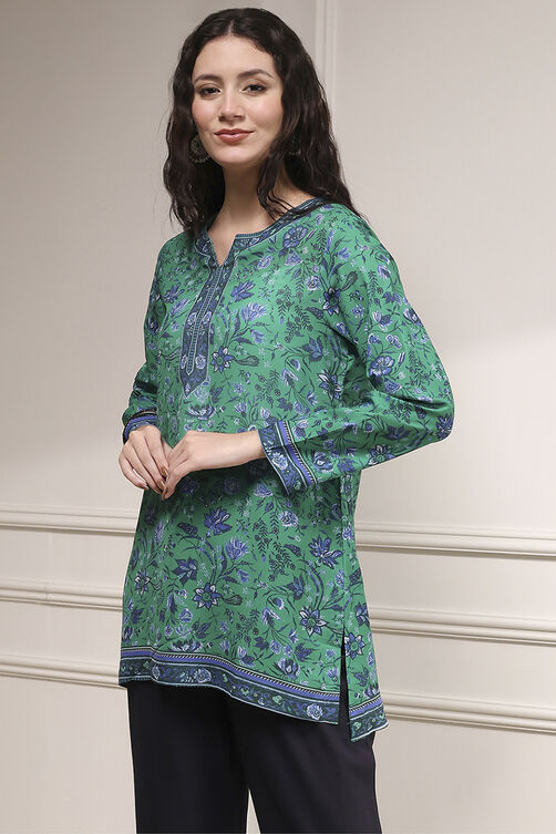 Indigo Polyester Straight Printed Short Kurta image number 2