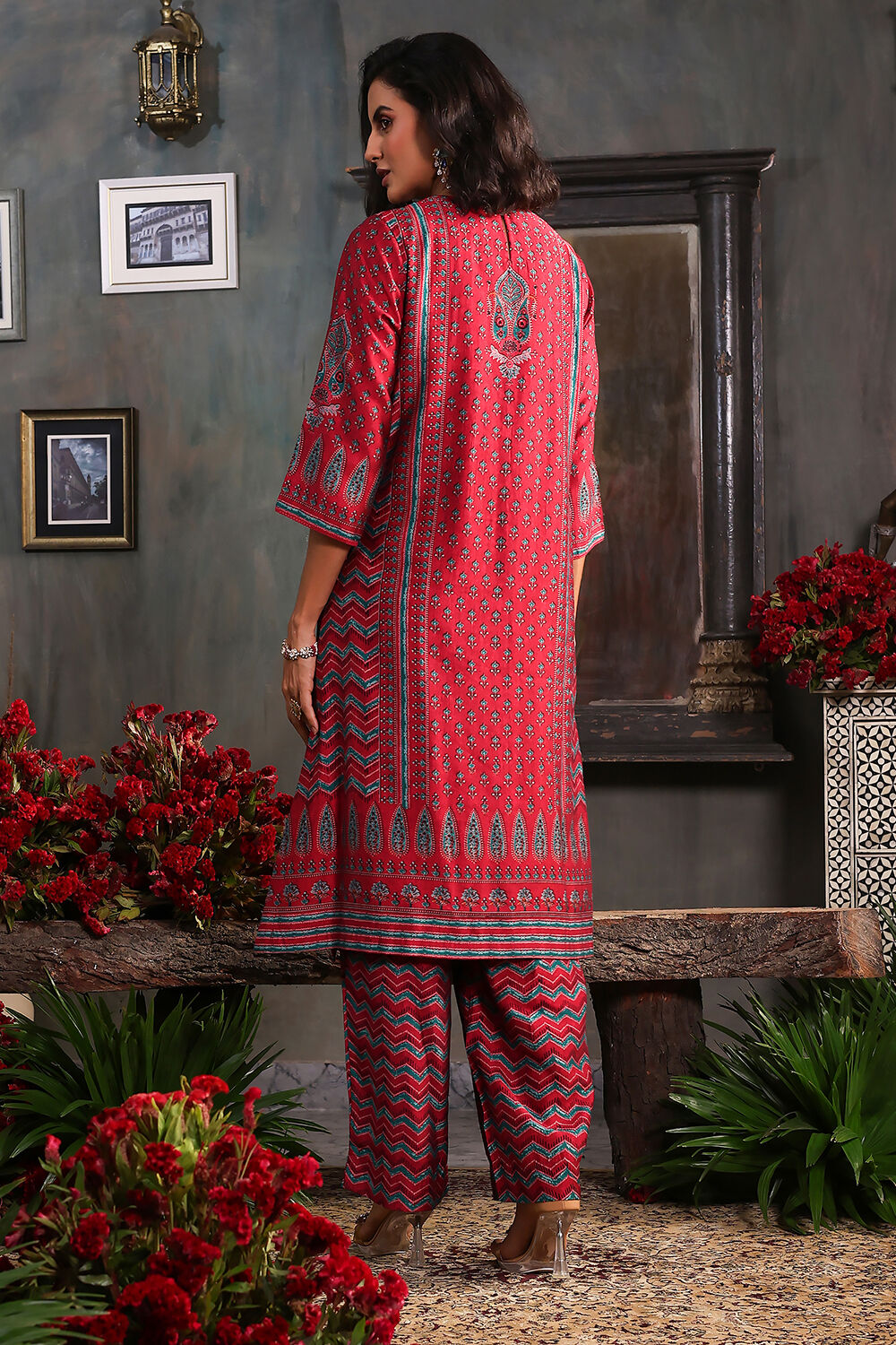 Red Printed Straight Suit Set image number 4