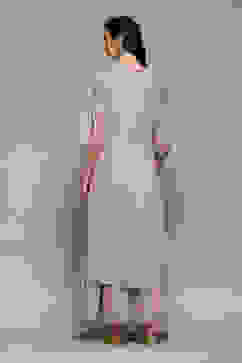 Lilac Cotton Flared Printed Kurta image number 4