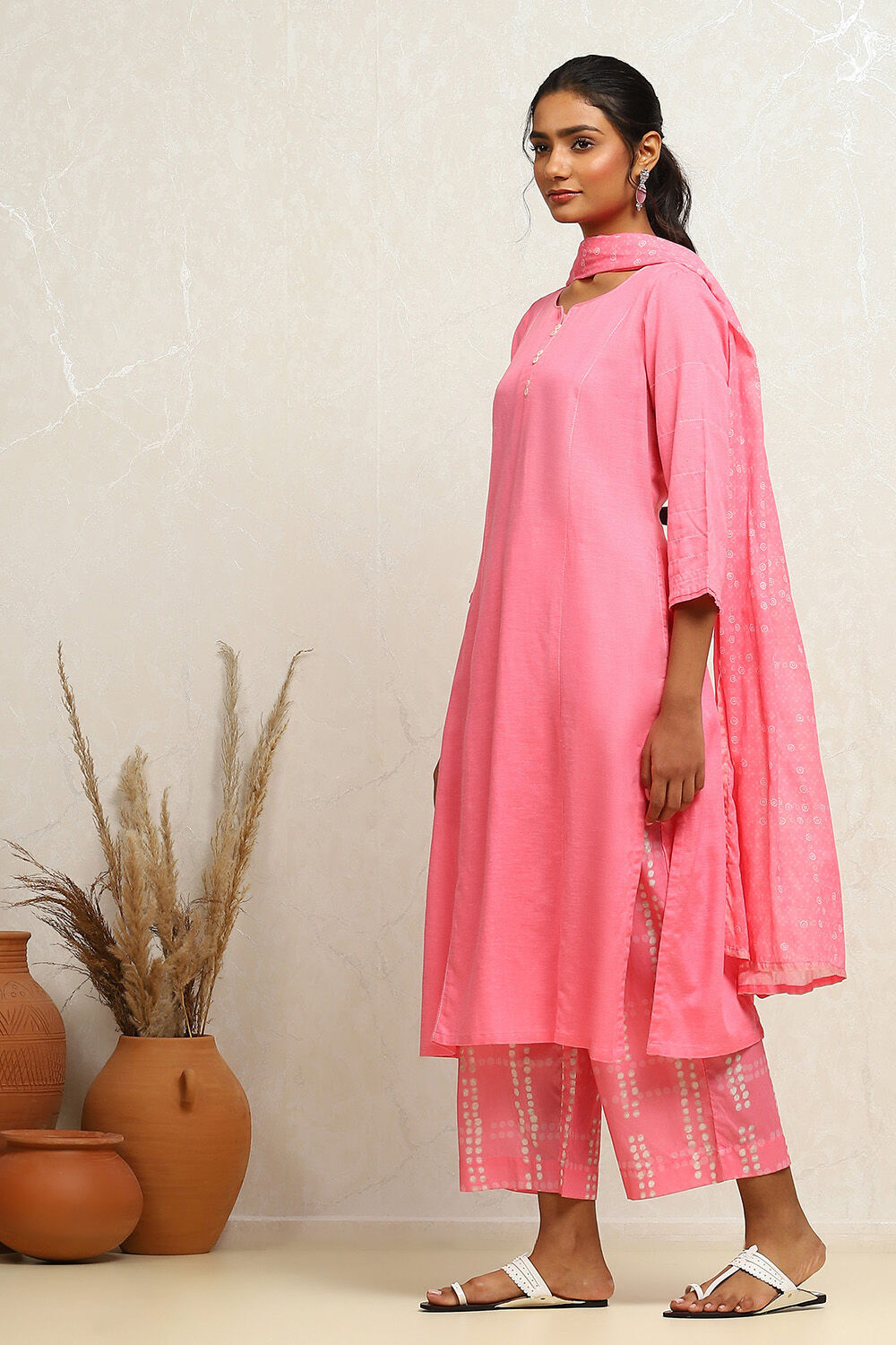 Pink Cotton Solid Straight Suit Set image number 3